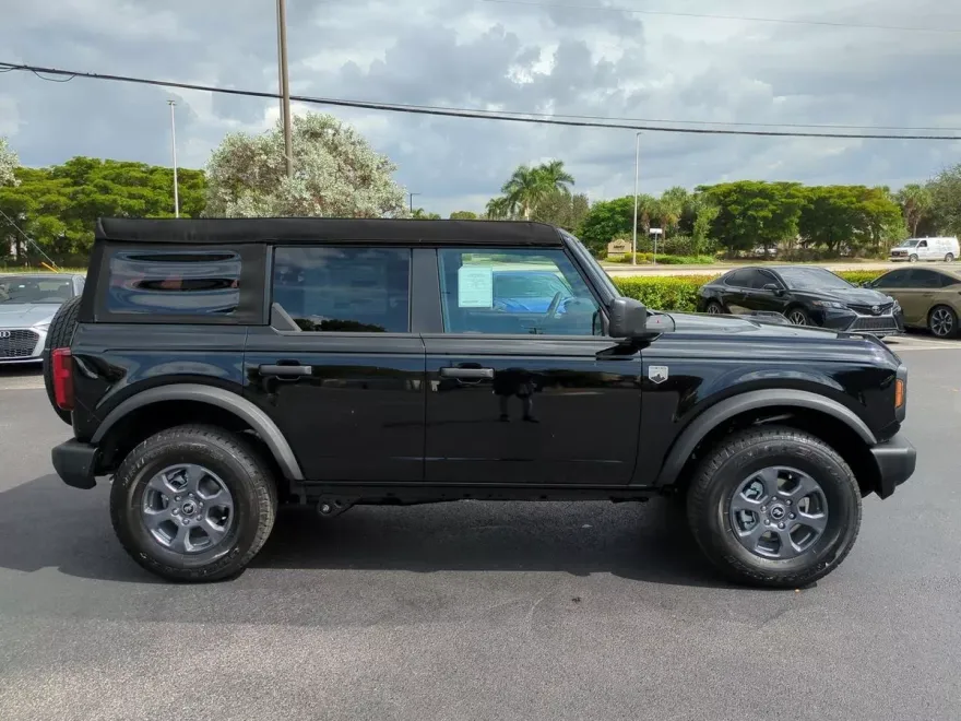2025 Ford Bronco Big Bend photo 1