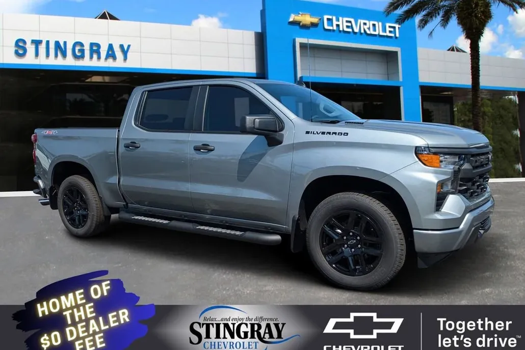 2025 Chevrolet Silverado 1500 Custom photo 1