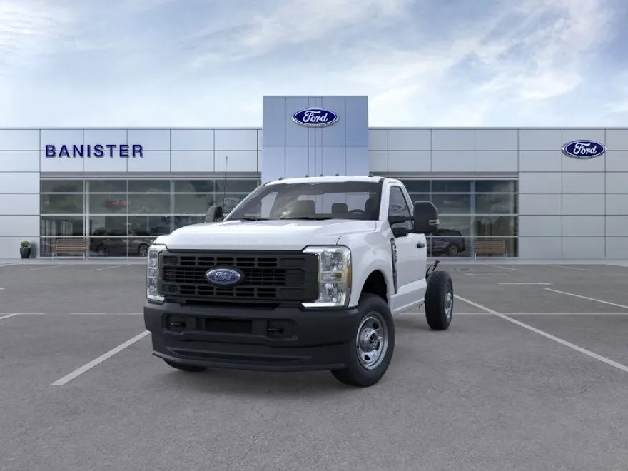 2025 Ford F-350 XL photo 1