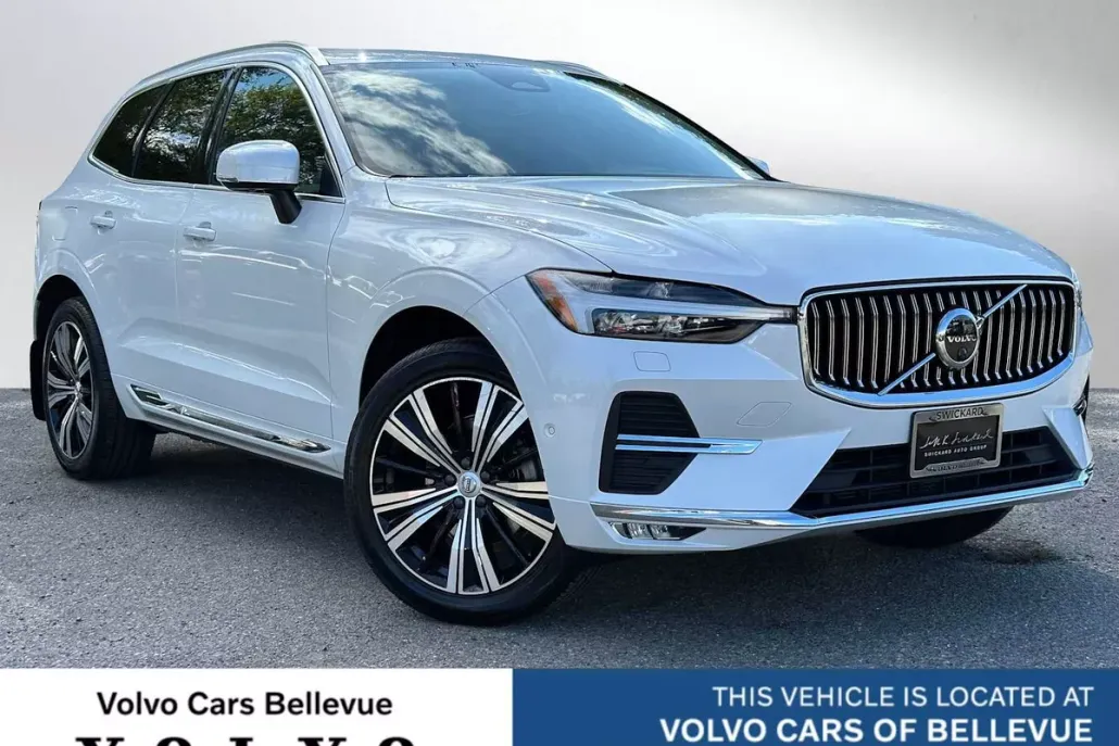 2023 Volvo XC60 B5 Ultimate photo 1