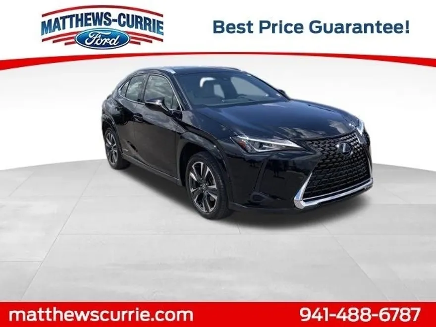 2022 Lexus UX 250h photo 1
