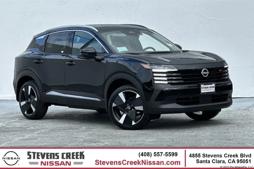 2025 Nissan Kicks SR photo 1