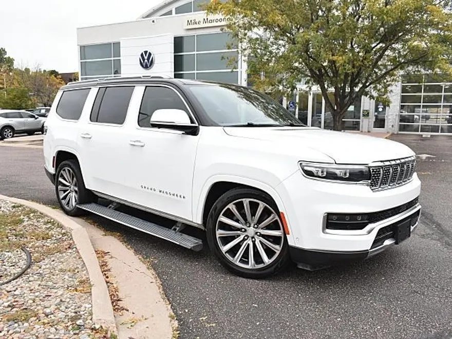 2022 Jeep Grand Wagoneer II photo 1