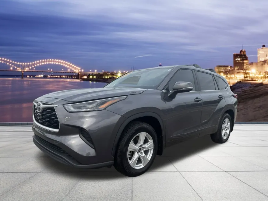 2023 Toyota Highlander L photo 1