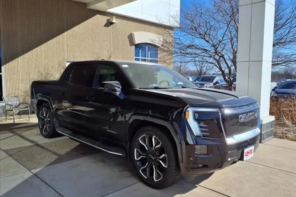 2025 Gmc Sierra EV Denali photo 1