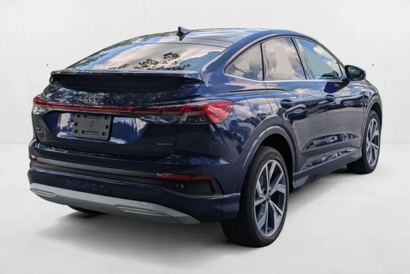 2022 Audi Q4 E-tron Sportback 50 Premium photo 1