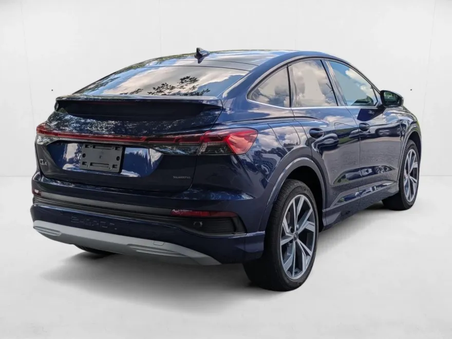 2022 Audi Q4 E-tron Sportback 50 Premium photo 1