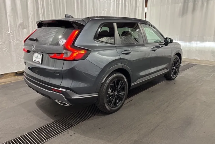 2026 Honda CR-V Hybrid Sport Touring photo 1