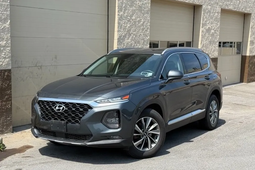 2020 Hyundai Santa Fe SEL photo 1