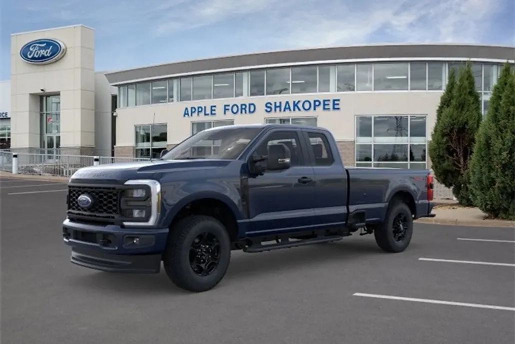 2025 Ford F-350 photo 1