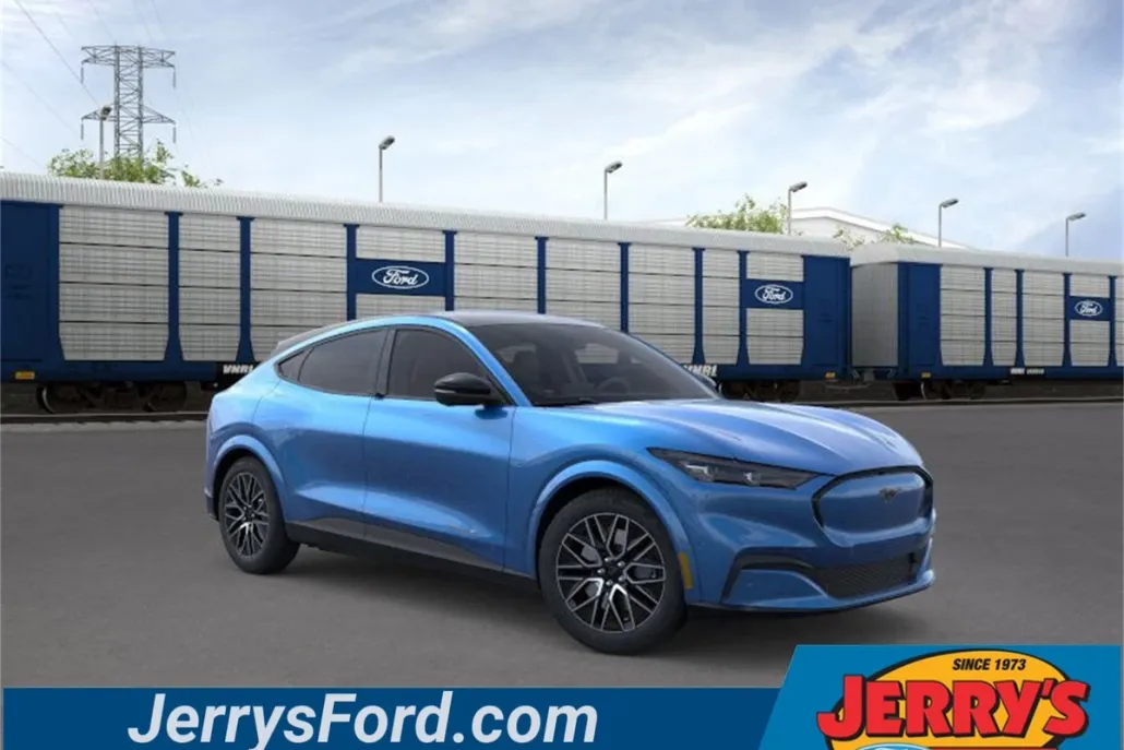 2025 Ford Mustang Mach-E Premium photo 1