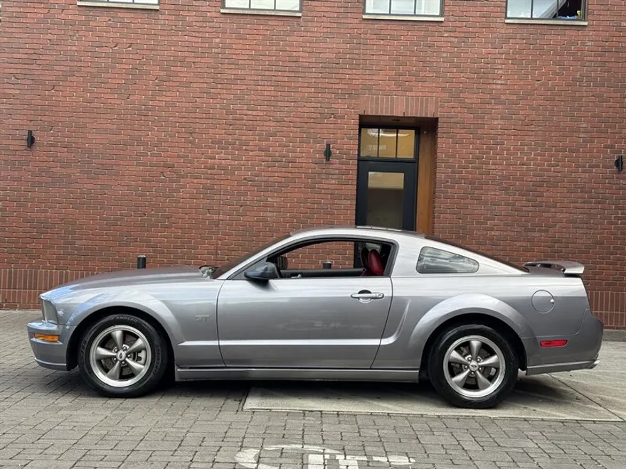 2006 Ford Mustang GT Premium photo 1
