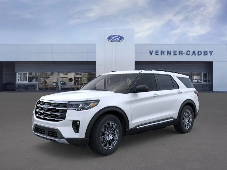 2025 Ford Explorer photo 1