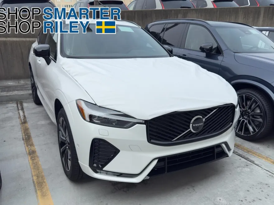 2026 Volvo XC60 B5 Plus photo 1