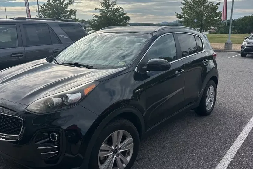 2017 Kia Sportage LX photo 1