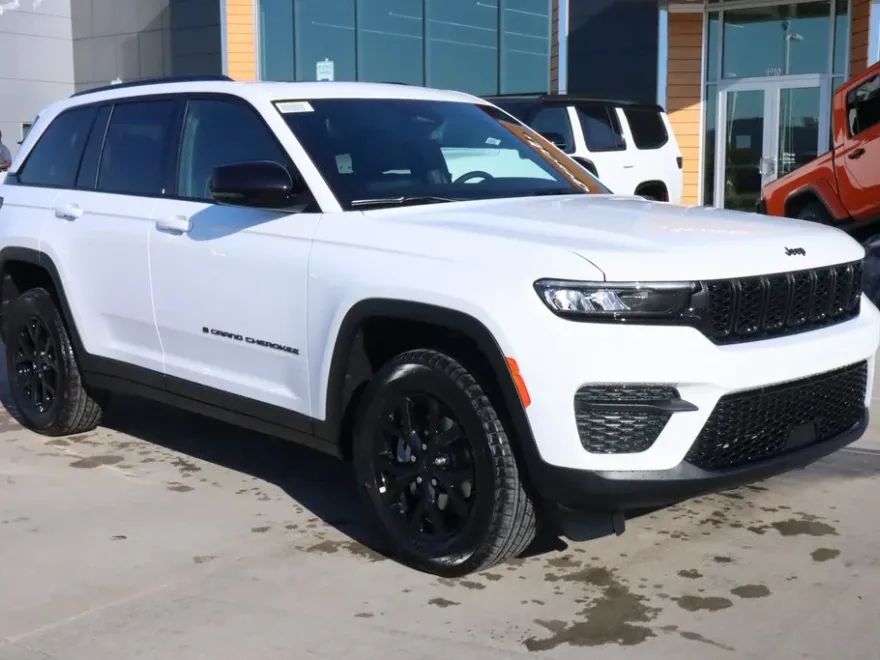 2025 Jeep Grand Cherokee Altitude X photo 1