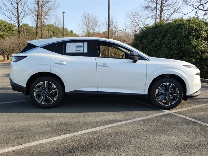 2025 Nissan Murano SL photo 1