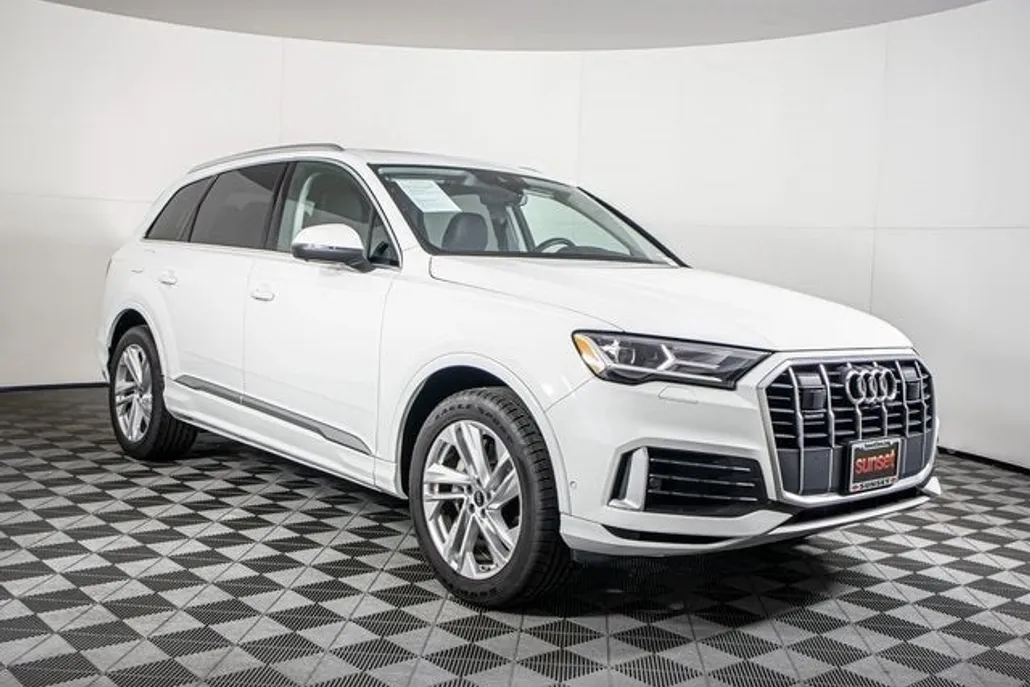 2023 Audi Q7 Premium Plus photo 1
