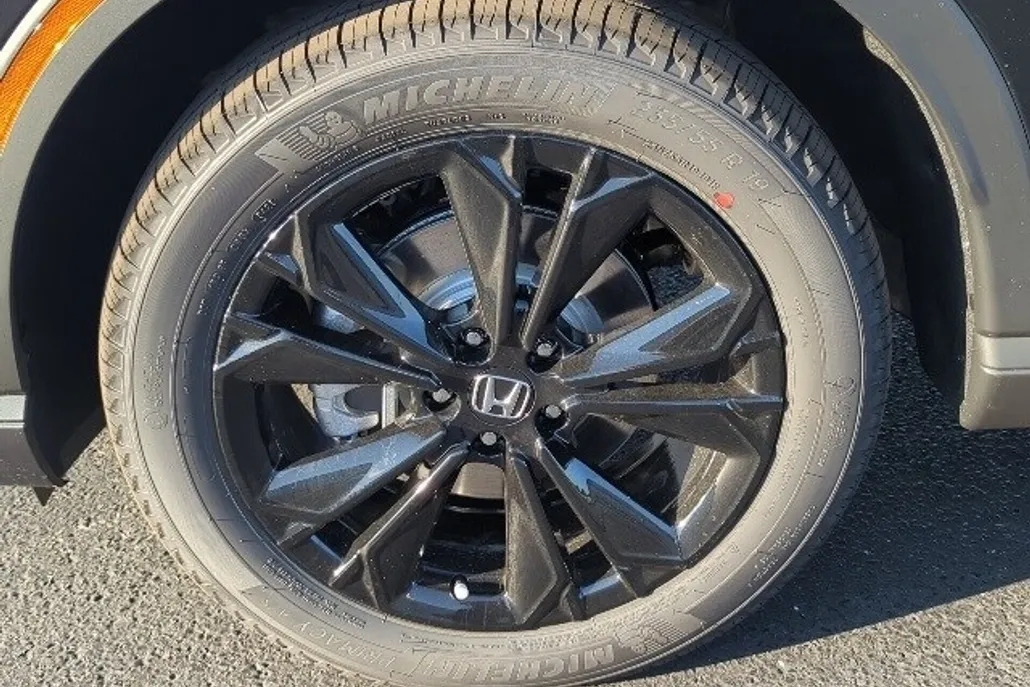 2026 Honda CR-V Hybrid Sport Touring photo 1