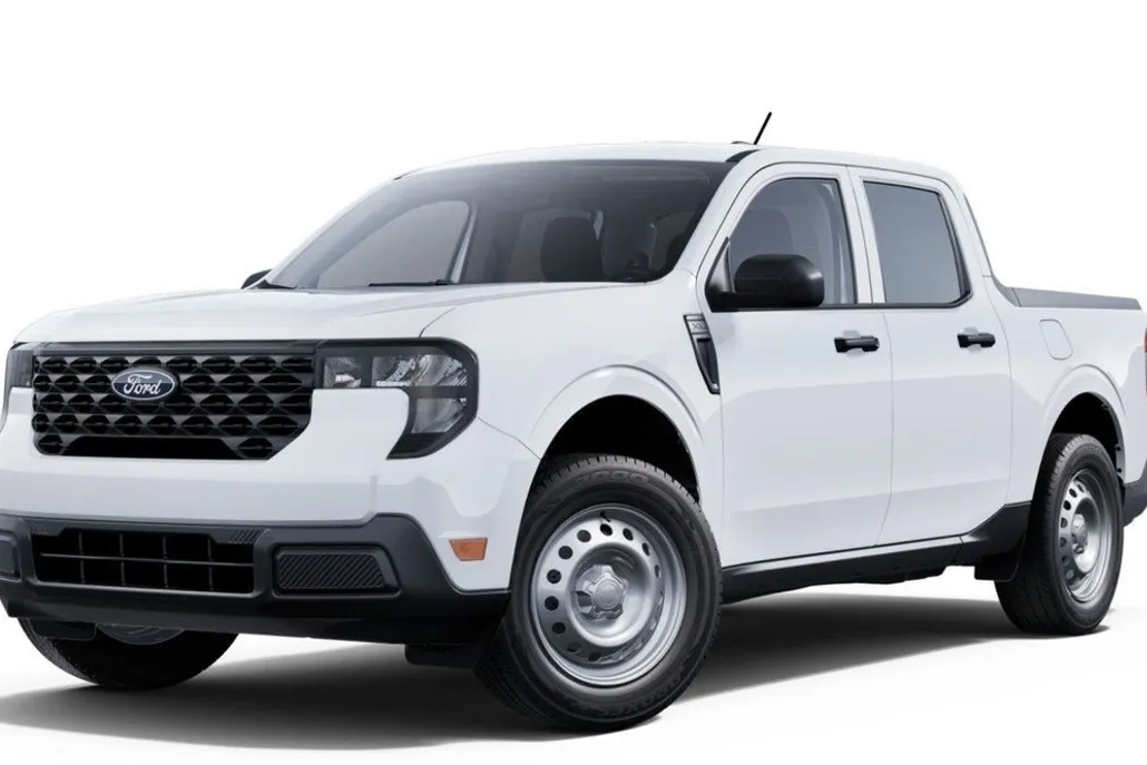 2025 Ford Maverick XL photo 1