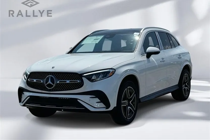 2025 Mercedes Benz GLC 300 4MATIC photo 1