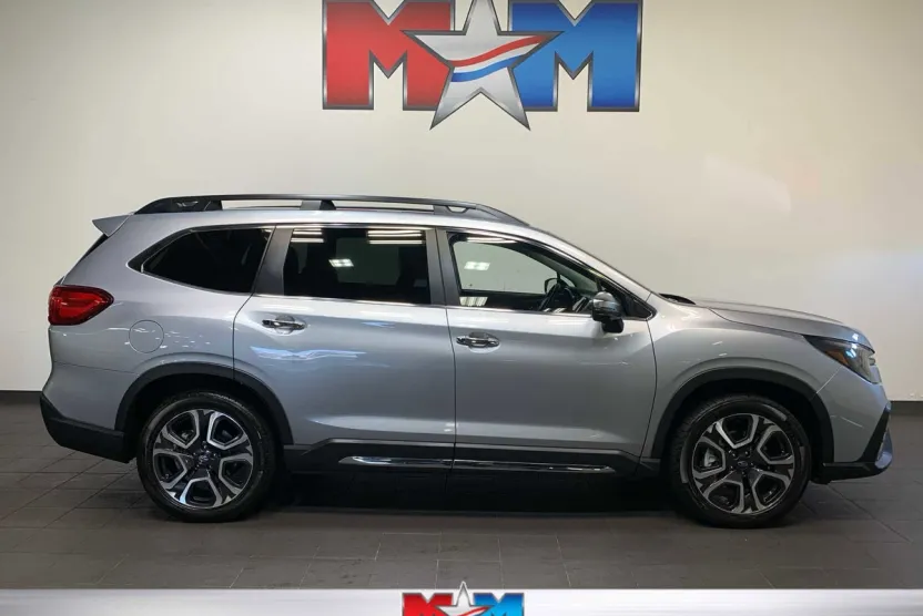 2023 Subaru Ascent Touring photo 1