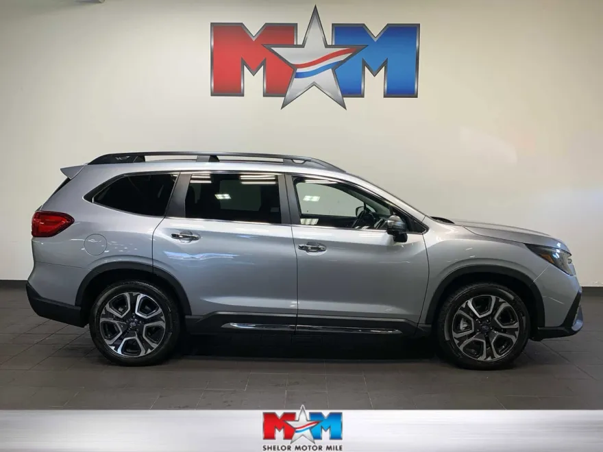 2023 Subaru Ascent Touring photo 1
