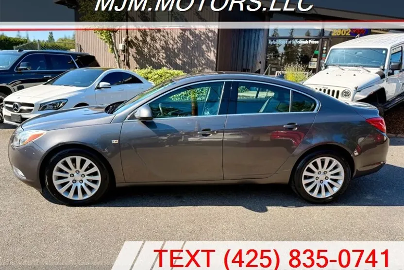 2011 Buick Regal CXL photo 1