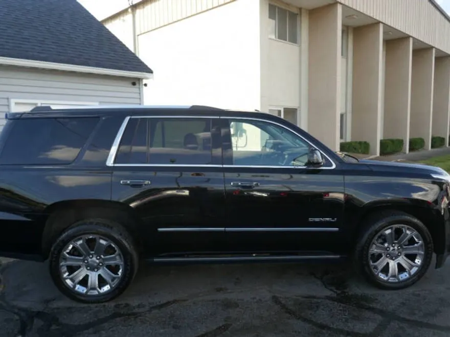 2016 Gmc Yukon Denali photo 1