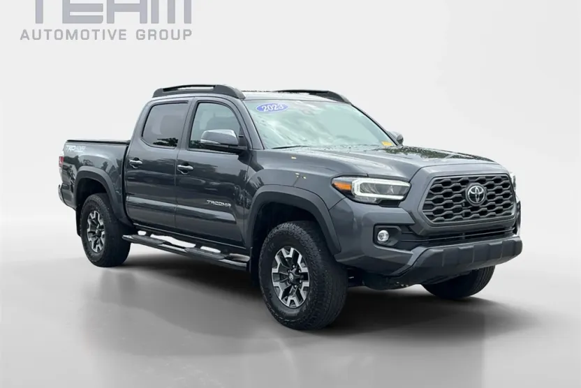 2023 Toyota Tacoma TRD Off-Road photo 1