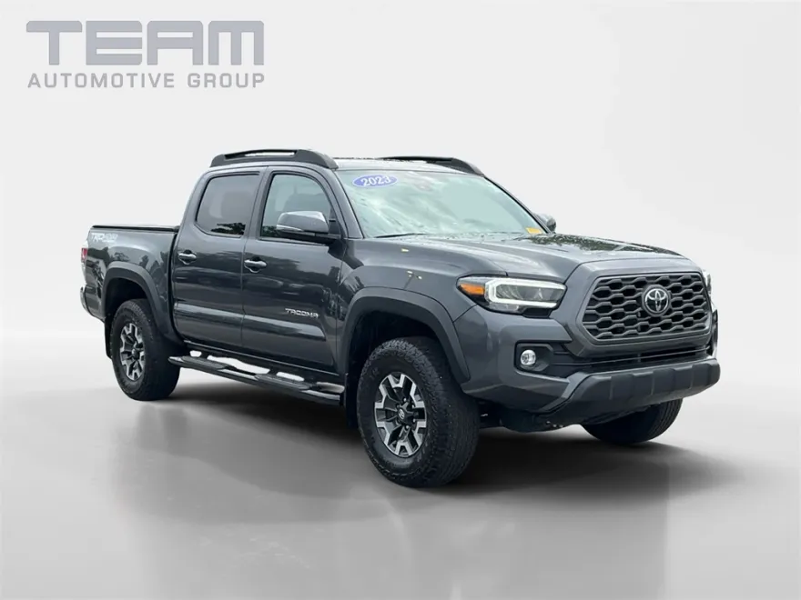 2023 Toyota Tacoma TRD Off-Road photo 1