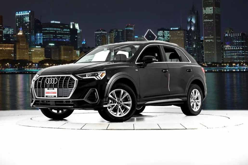 2025 Audi Q3 45 TFSI S line Premium photo 1
