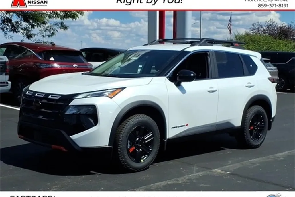 2026 Nissan Rogue SV photo 1