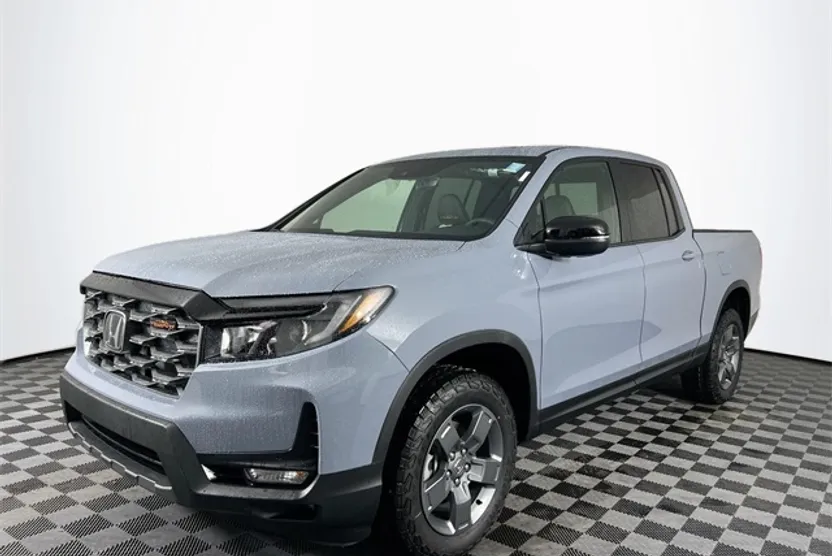 2025 Honda Ridgeline TrailSport photo 1