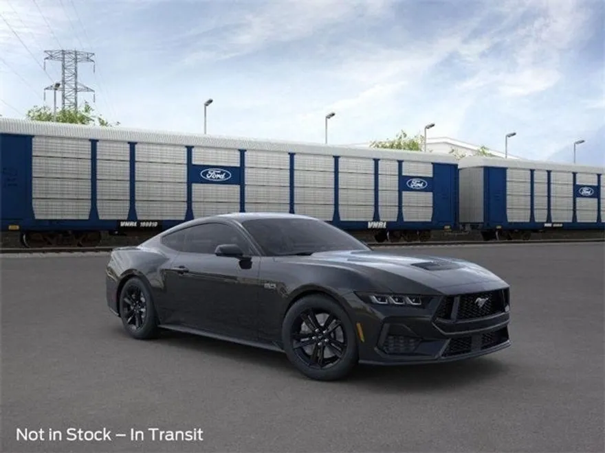 2025 Ford Mustang GT photo 1