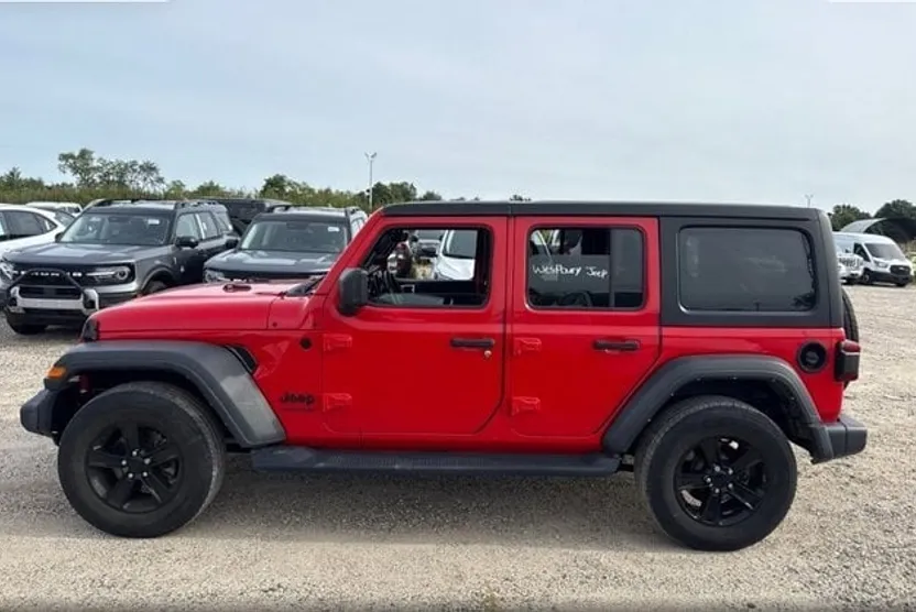 2022 Jeep Wrangler Unlimited Sport Altitude photo 1