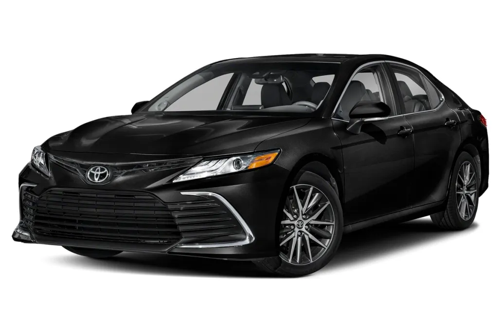 2021 Toyota Camry XLE photo 1