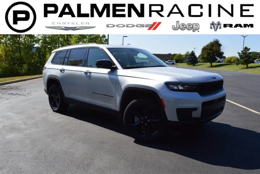 2025 Jeep Grand Cherokee Altitude photo 1