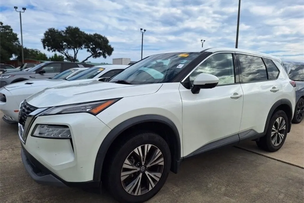 2021 Nissan Rogue SV photo 1