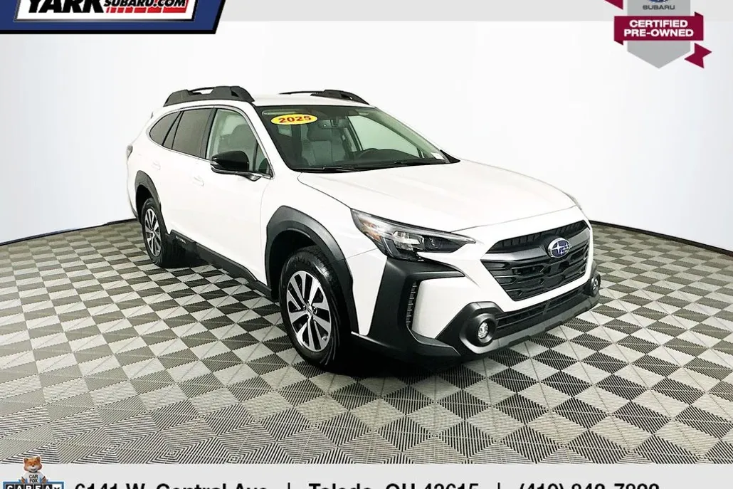 2025 Subaru Outback Premium photo 1