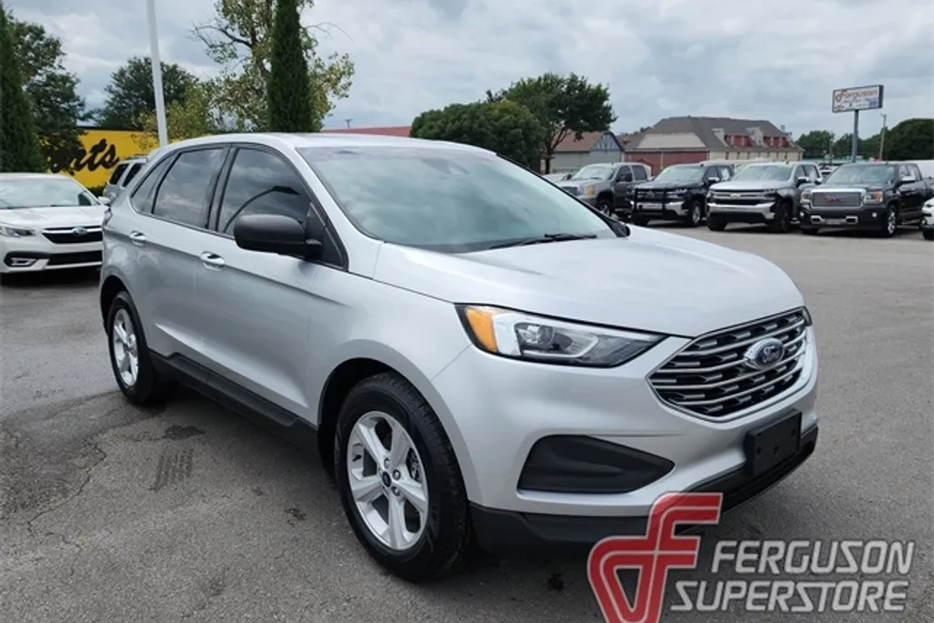 2019 Ford Edge SE photo 1