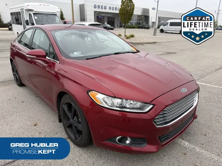 2016 Ford Fusion SE photo 1