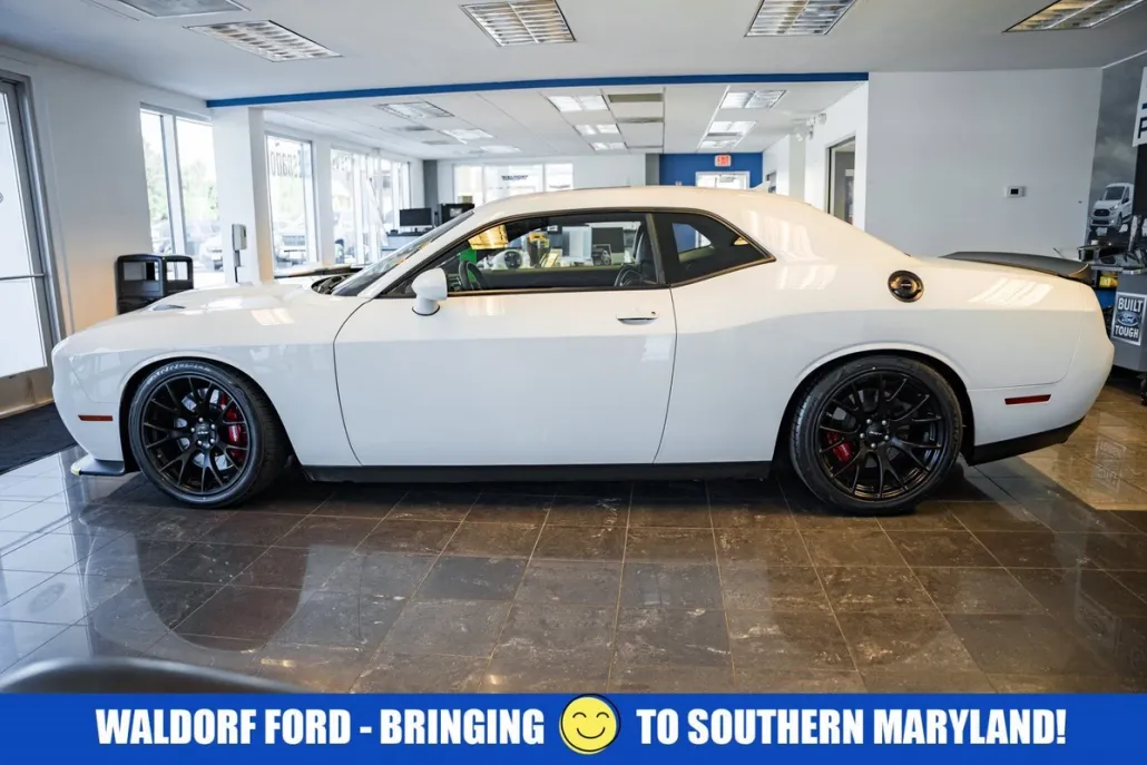 2016 Dodge Challenger SRT8 Hellcat photo 1