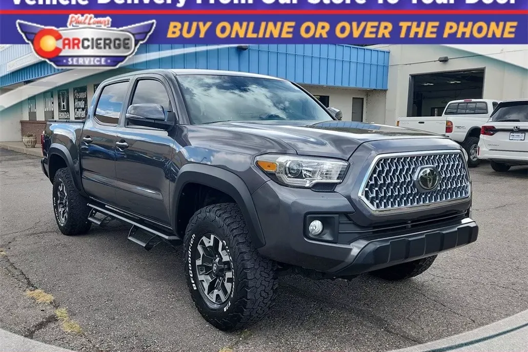 2018 Toyota Tacoma TRD Off-Road photo 1
