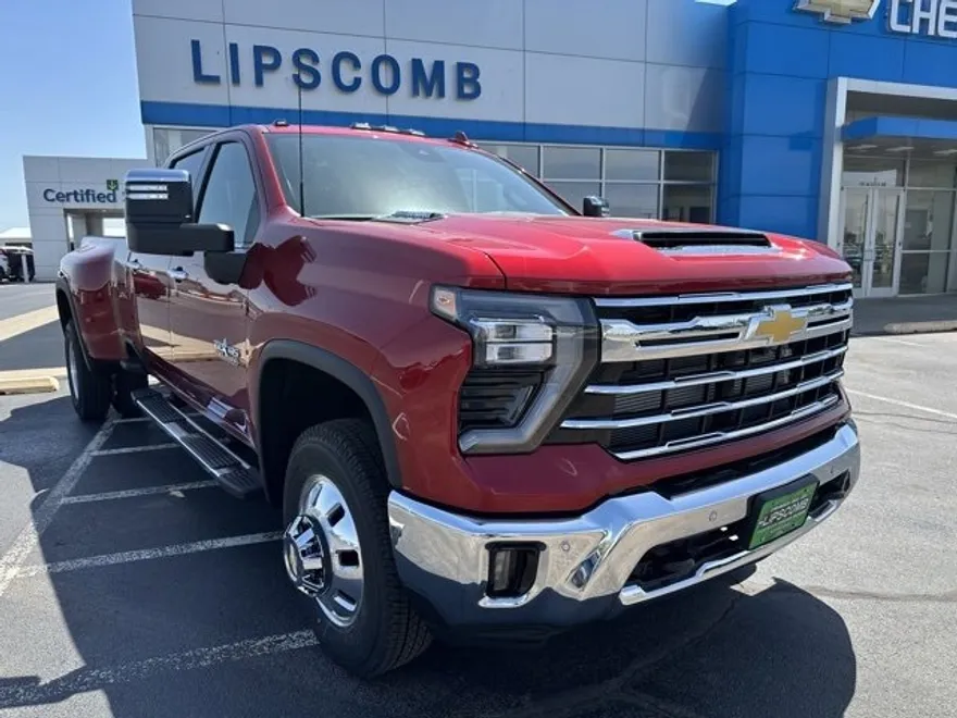 2025 Chevrolet Silverado 3500HD LTZ photo 1