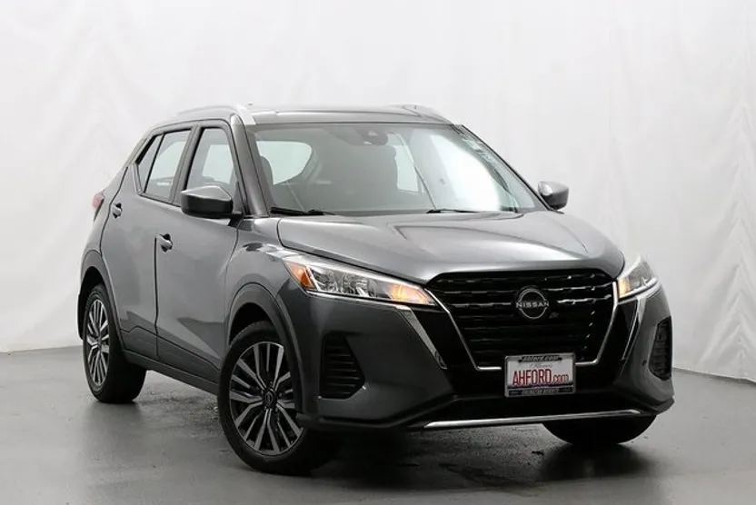 2024 Nissan Kicks SV photo 1