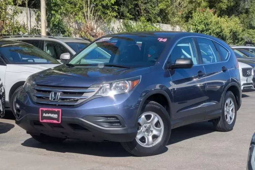 2014 Honda CR-V LX photo 1