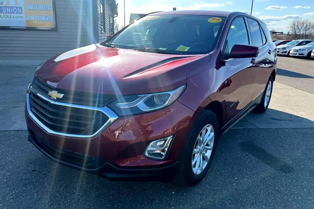2019 Chevrolet Equinox LT photo 1