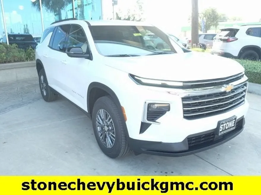 2026 Chevrolet Traverse photo 1