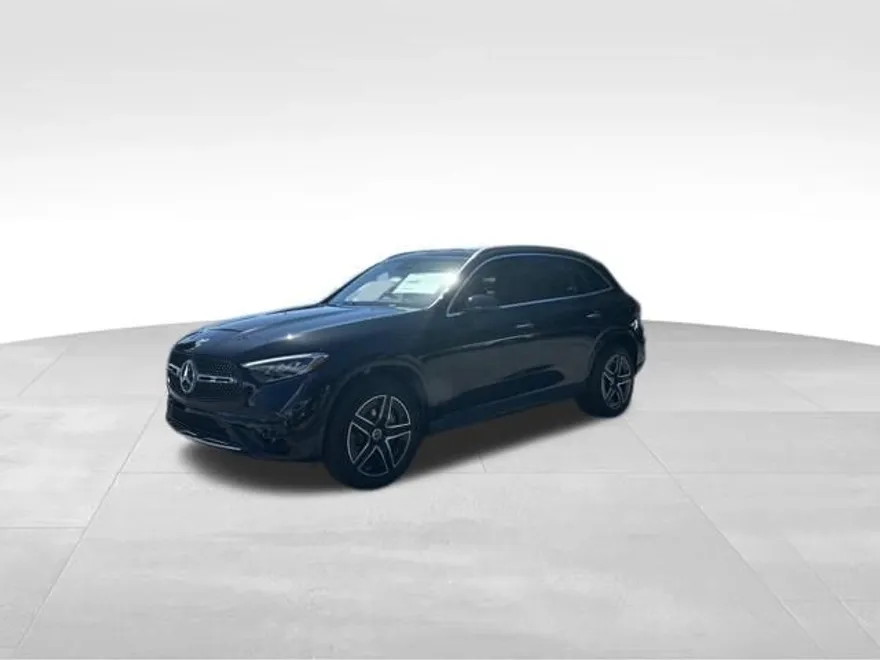 2026 Mercedes Benz GLC 300 photo 1